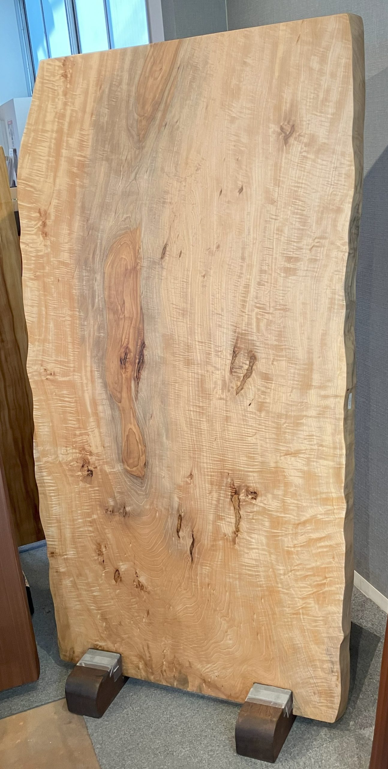 龍門堂 東京支店 | 埼玉の一枚板・座卓・コタツ販売店 & 家具修理